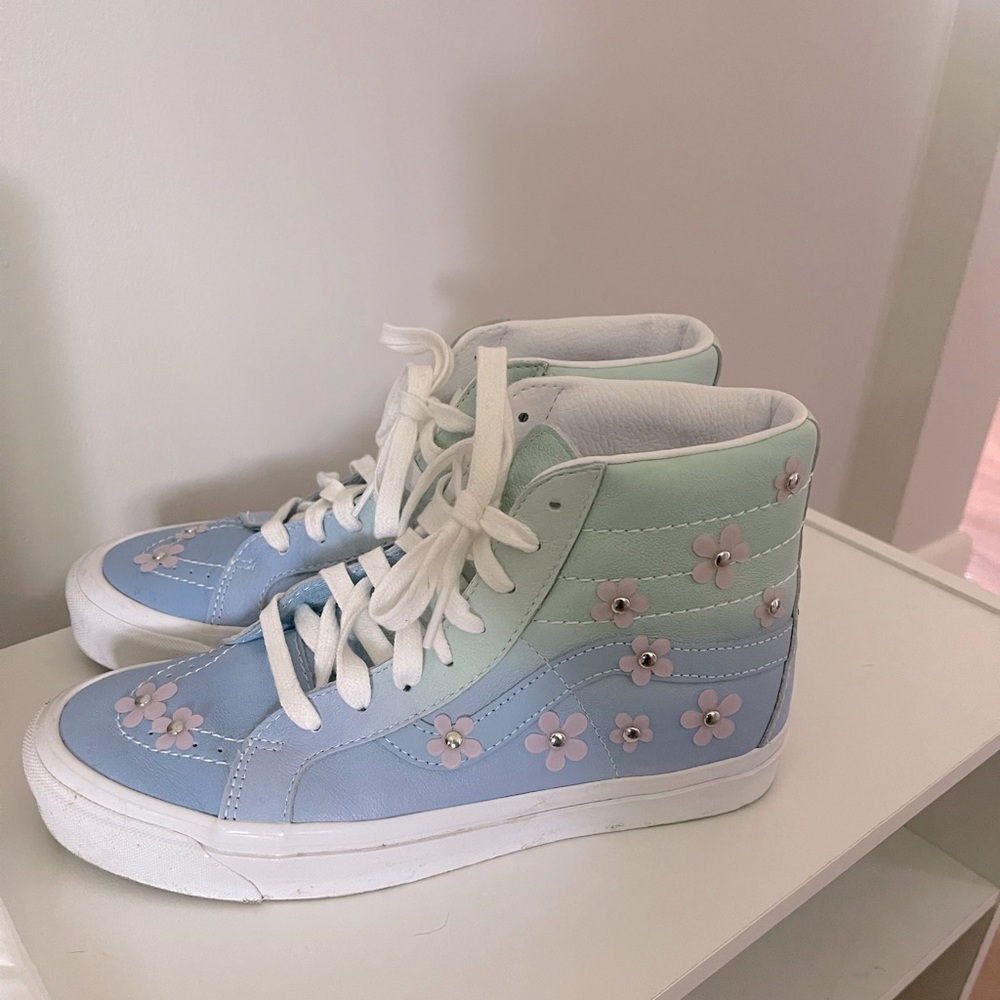 NIB Vans x SpongeBob (Sandy Liang) Hightops